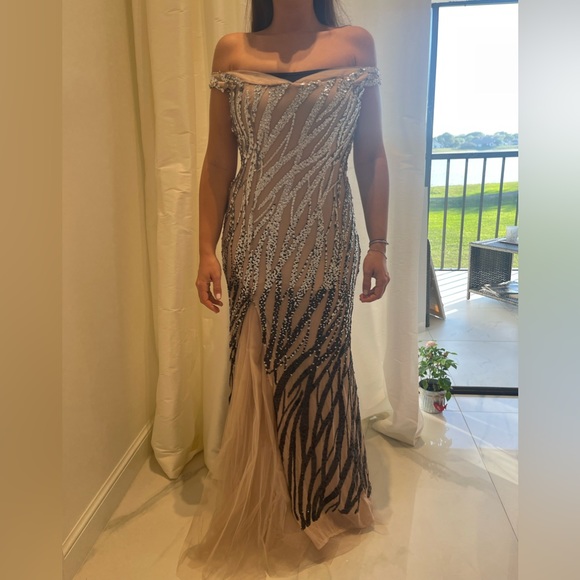Event prom dress - Picture 1 of 5